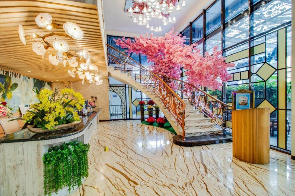 Mine Home Hotel By Sovia Бандунг Экстерьер фото